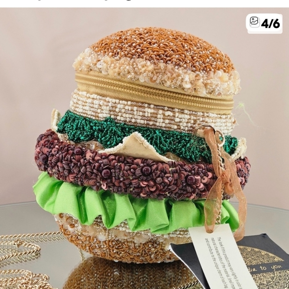 Cheeseburger! Cheeseburger! BLING Beaded Cheeseburger Bag! NWT 0269 - Picture 5 of 6
